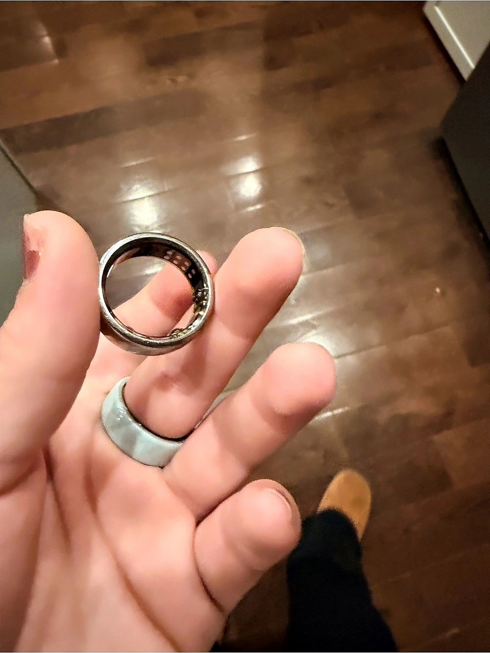 Oura Ring Gen3 Horizon Silver Ring - Picture 4 of 5